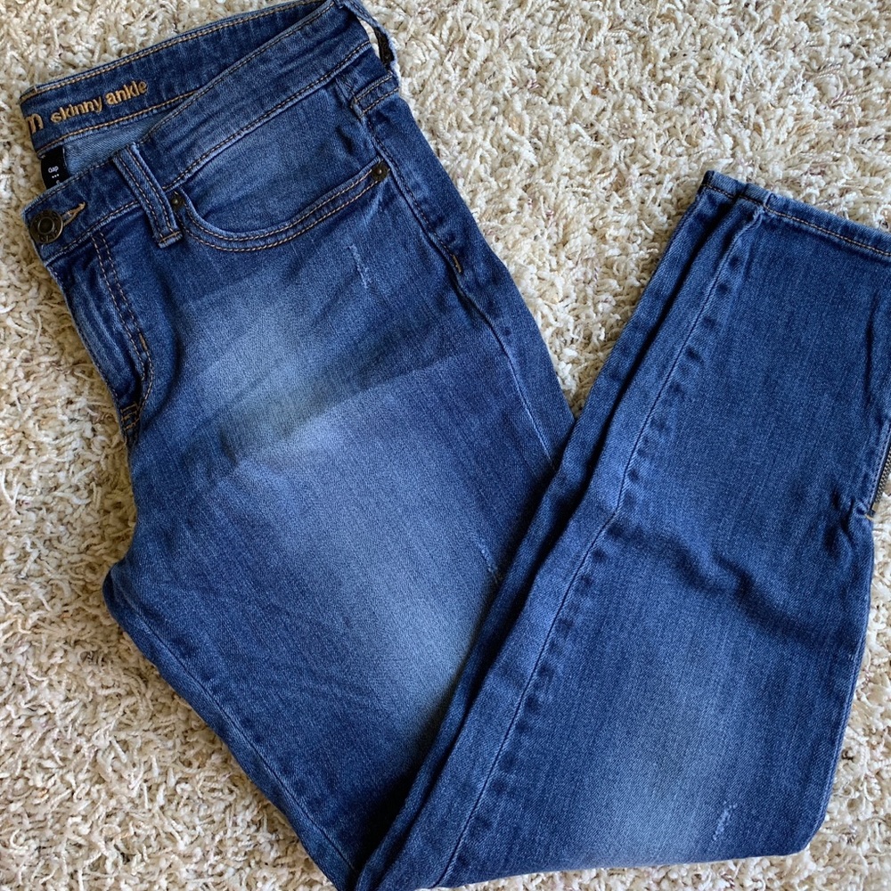 Gap Premium Denim Skinny Ankle Distressed Jeans
